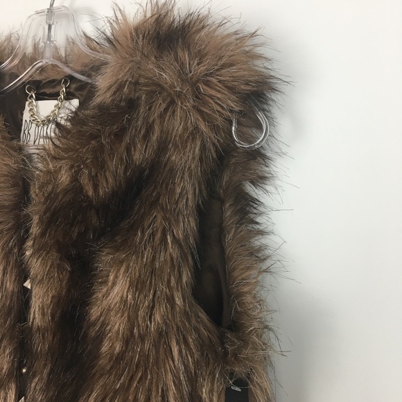 BB Dakota Gold Metal Studs Faux Leather Brown Faux Fur Vest Pockets Small NWT - Picture 8 of 16